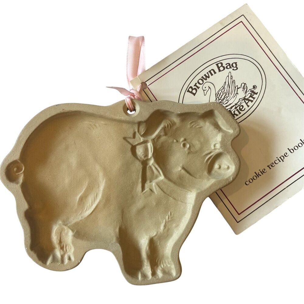 Vintage 1986 Brown Bag Cookie‎ Art Pig Mold With Recipe Book Rare